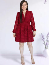 VESTIDO CORTO FULL BOBOS CON PRETINA GUINDA