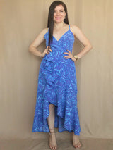 MAXIVESTIDO TIRAS CON VUELO ESPIRAL ESTAMPADO AZUL