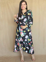 MAXIVESTIDO ENVOLVENTE CON VUELOS ESTAMPADO NEGRO