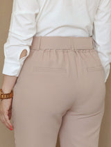 PANTALÓN CLÁSICO CON CORREA FORRADA