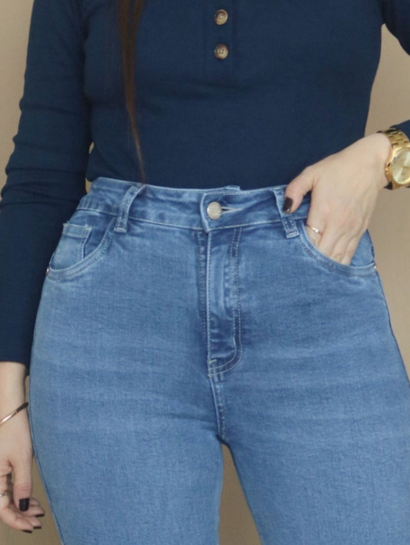 PANTALÓN FLARE JEAN CELESTE
