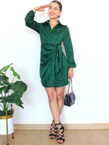 VESTIDO CORTO CRUZADO CON AMARRE VERDE
