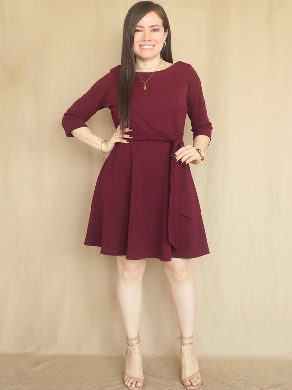 VESTIDO CORTO CON LAZO