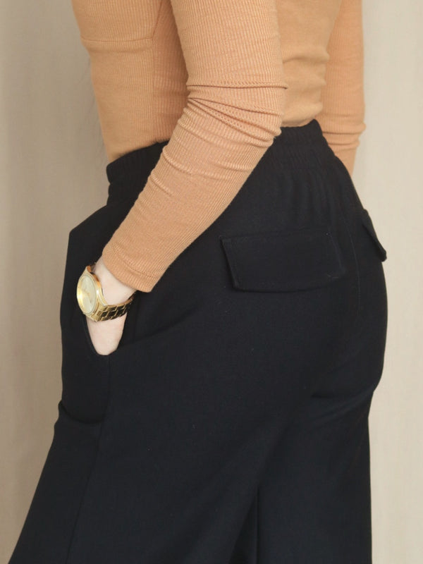 PANTALÓN BUZO PALAZO NEGRO