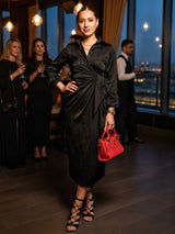 MAXIVESTIDO CRUZADO CON AMARRE NEGRO