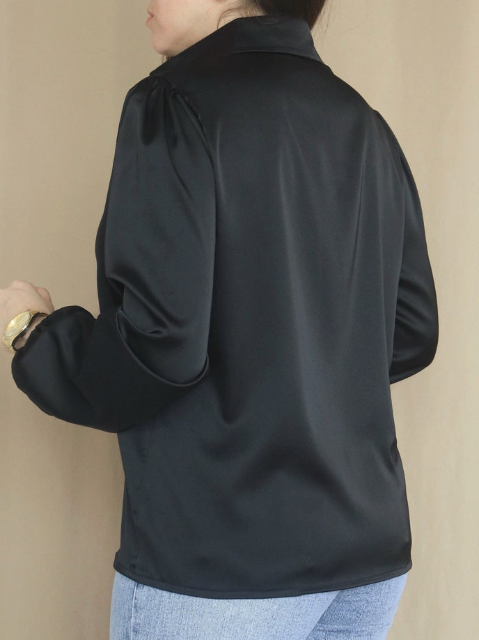 CAMISA MANGA ABULLONADA SATINADA